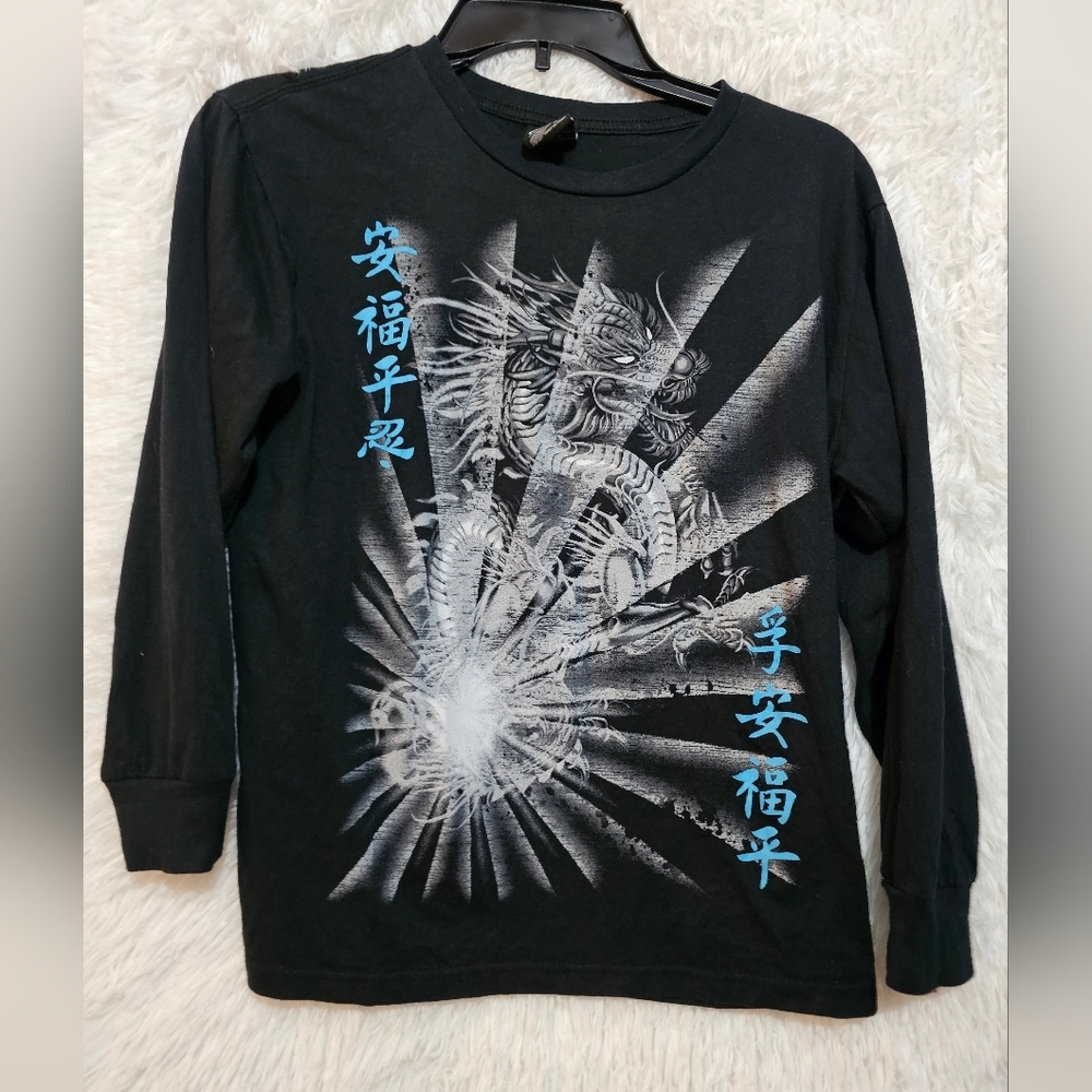 Top Heavy Black Dragon Graphic Kids Shirt 2011 Boys XL